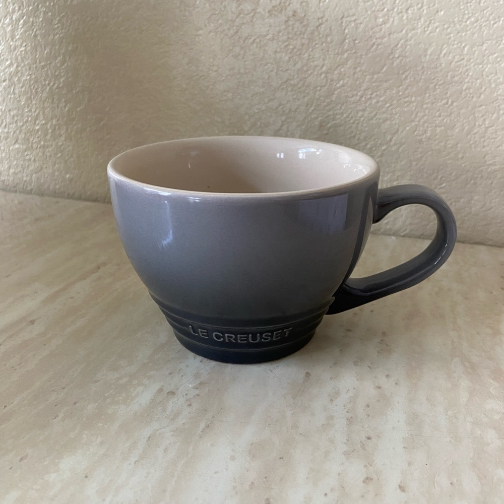 Le Creuset Flint Giant Cappuccino NEW